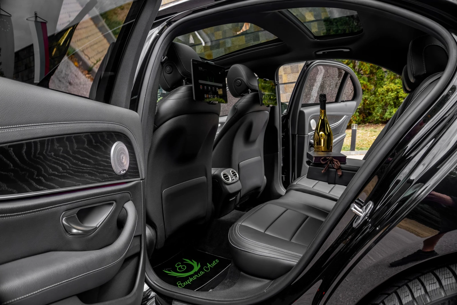 Mercedes-Benz E 300 de AMG* EXCLUSIVE* 9G* 3XTV* BURMESTER* PANORAMA | Mobile.bg � ����������� 10