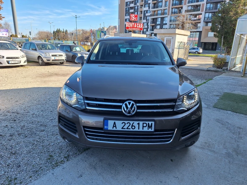 VW Touareg 3.0 TDI, снимка 2 - Автомобили и джипове - 48460990