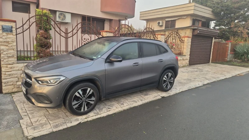 Mercedes-Benz GLA 220 4matic, снимка 2 - Автомобили и джипове - 53098673