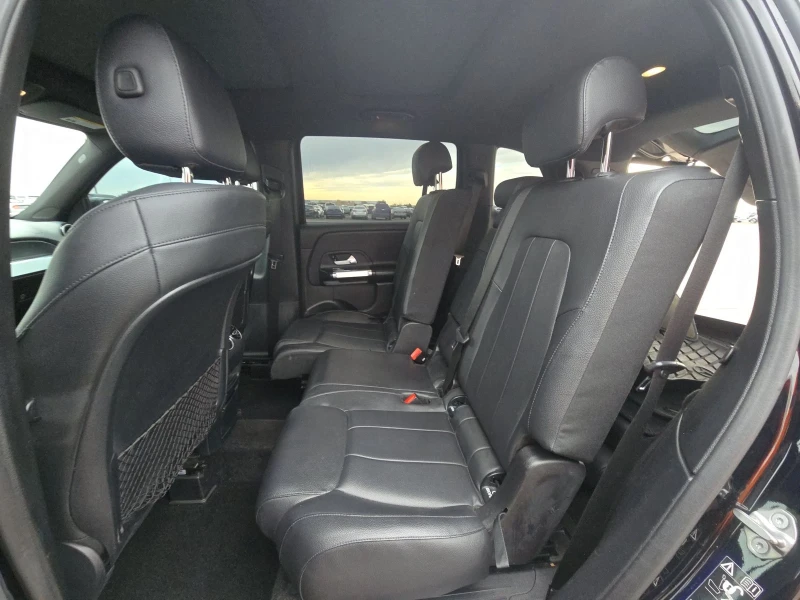 Mercedes-Benz GLB 250 4MATIC | 7 МЕСТА | ДВА КЛЮЧА | ПАНОРАМА, снимка 12 - Автомобили и джипове - 53262307