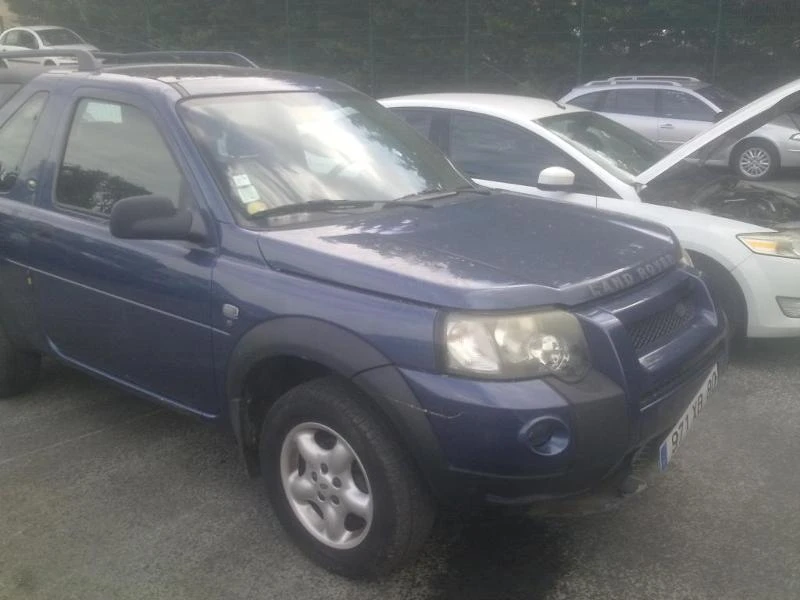 Land Rover Freelander 2.0 TD4, снимка 2 - Автомобили и джипове - 48320097