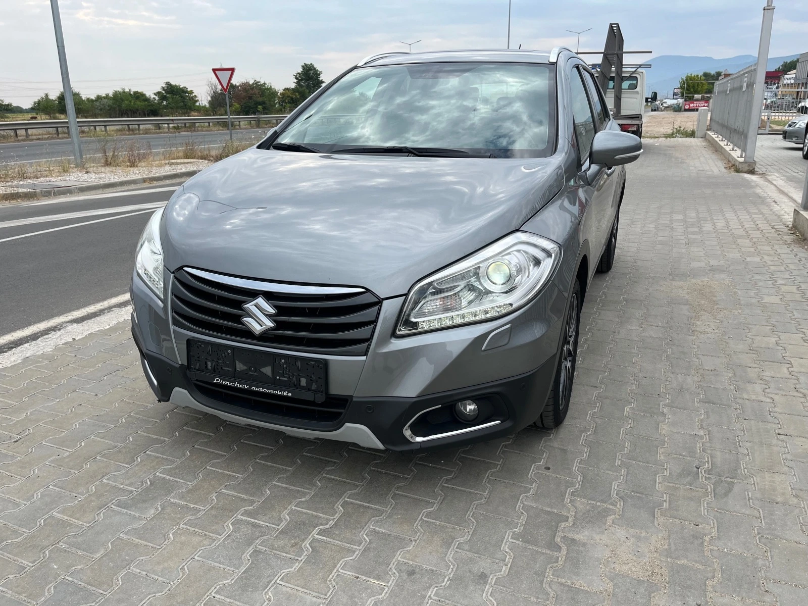 Suzuki SX4 S-Cross 4x4/1.6 Diesel - изображение 2