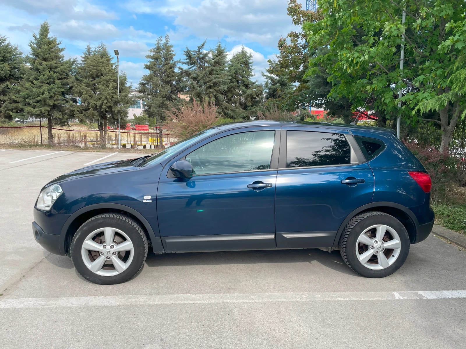 Nissan Qashqai 2.0i - изображение 6