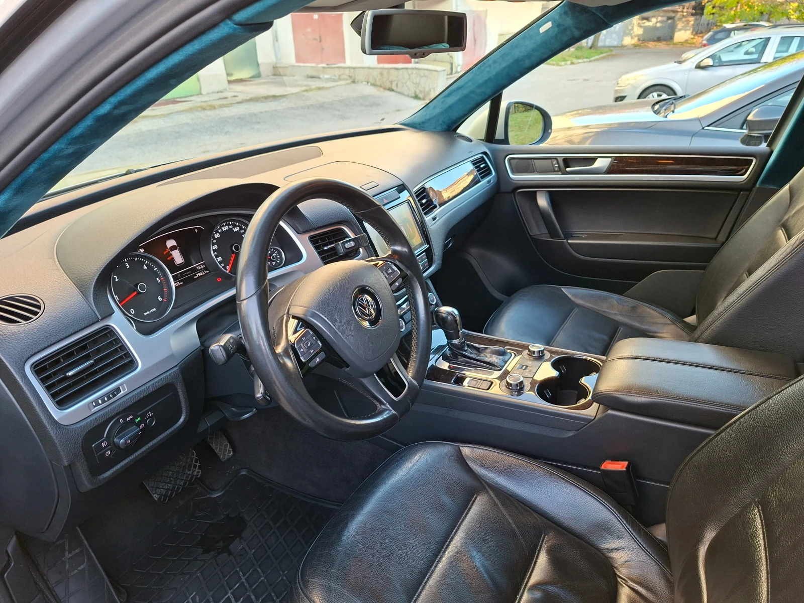 VW Touareg V6 TDI  -   - 360  | Mobile.bg   9