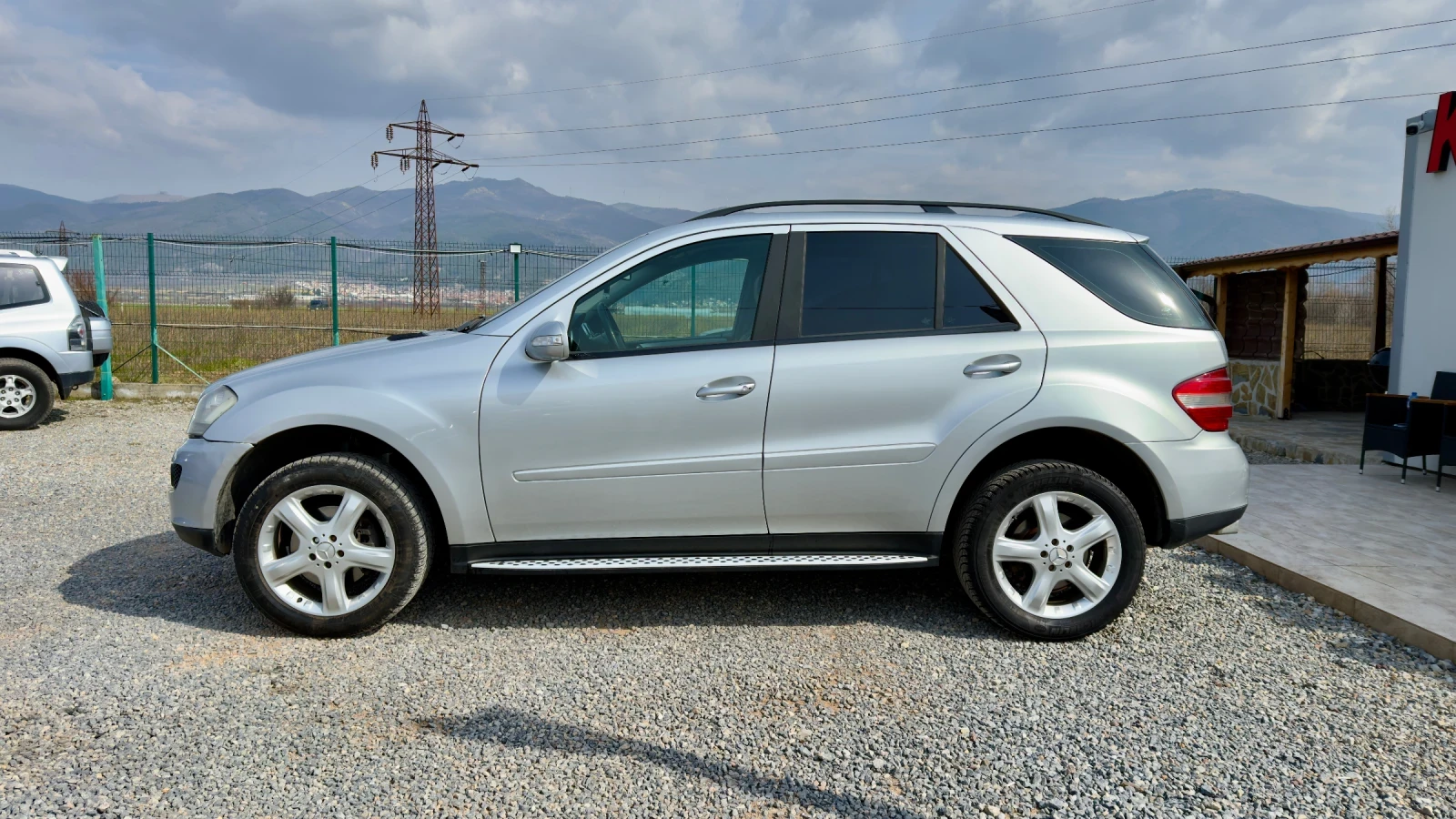 Mercedes-Benz ML 320, снимка 7 - Автомобили и джипове - 53890280