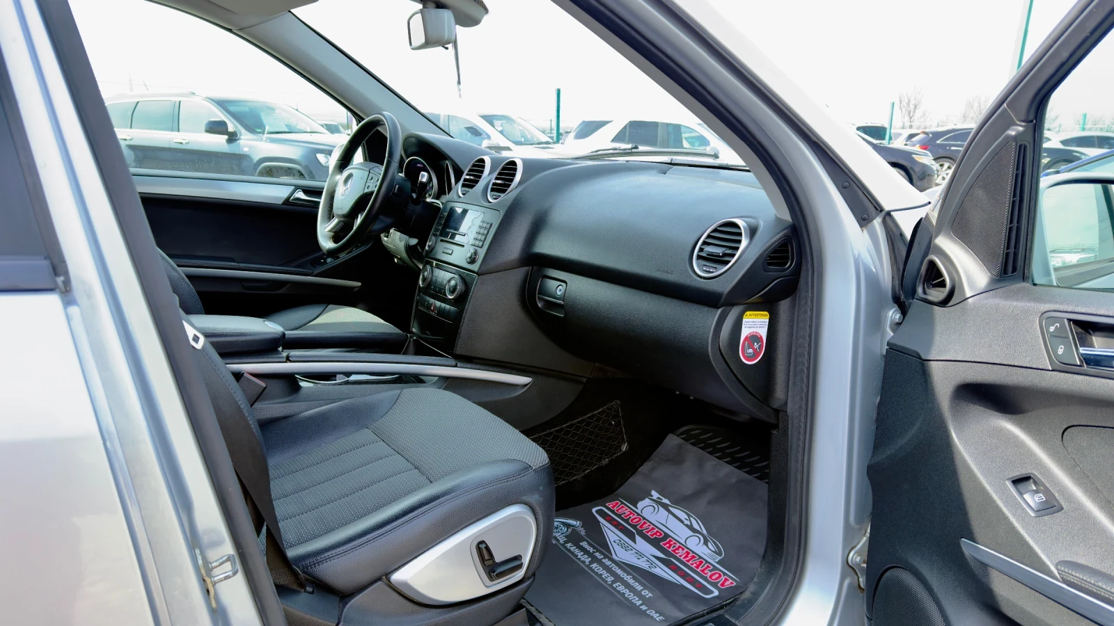 Mercedes-Benz ML 320, снимка 11 - Автомобили и джипове - 53890280