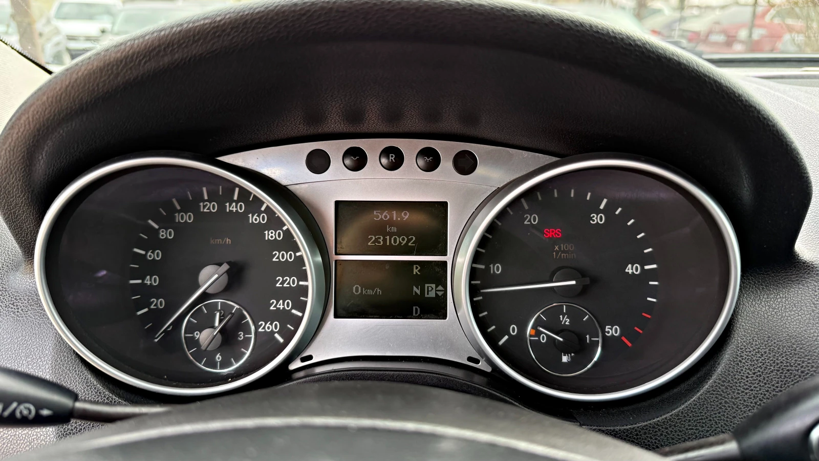 Mercedes-Benz ML 320 SPORT PAKET NAVI DVD , снимка 10 - Автомобили и джипове - 53905123