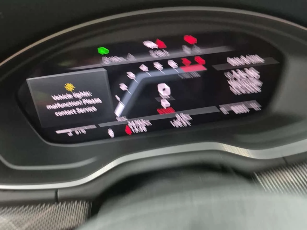 Audi SQ5 TECHNIK| BANG & OLUFSEN| PANO| ЧЕРВЕН САЛОН| CARFA, снимка 11 - Автомобили и джипове - 54228092