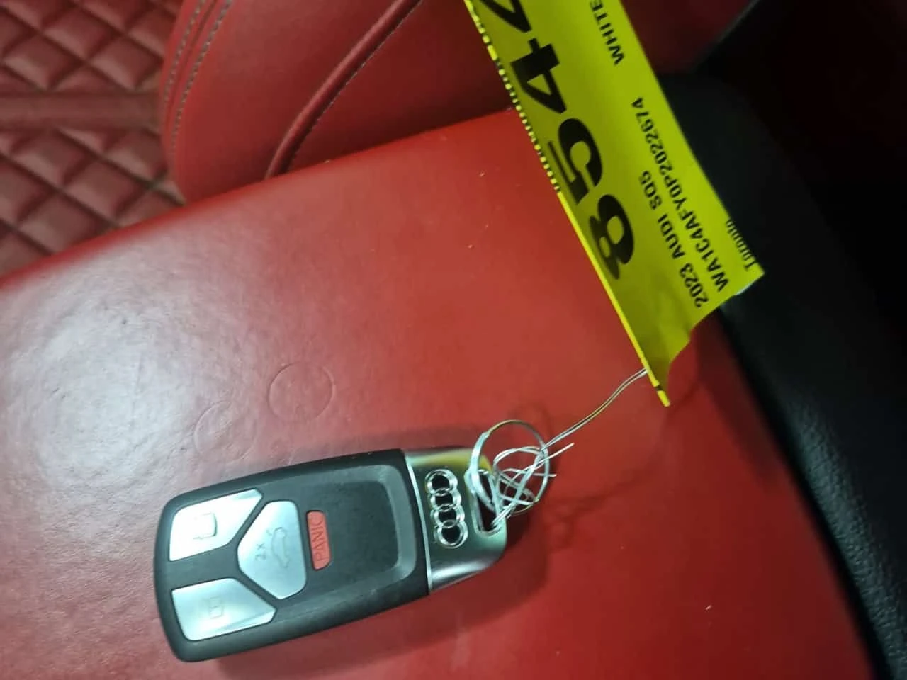 Audi SQ5 TECHNIK| BANG & OLUFSEN| PANO| ЧЕРВЕН САЛОН| CARFA, снимка 16 - Автомобили и джипове - 54228092