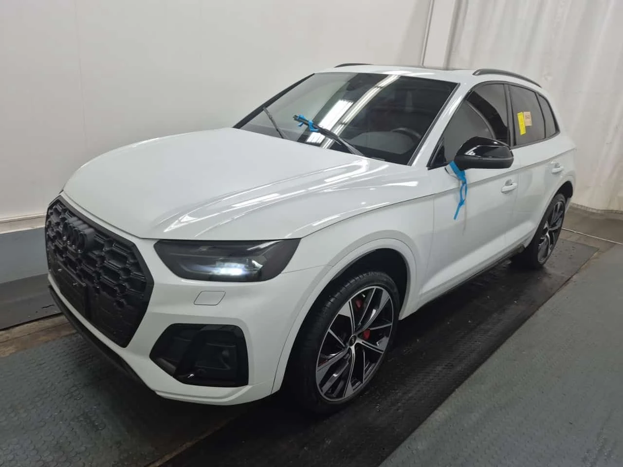 Audi SQ5 TECHNIK| BANG & OLUFSEN| PANO| ЧЕРВЕН САЛОН| CARFA
