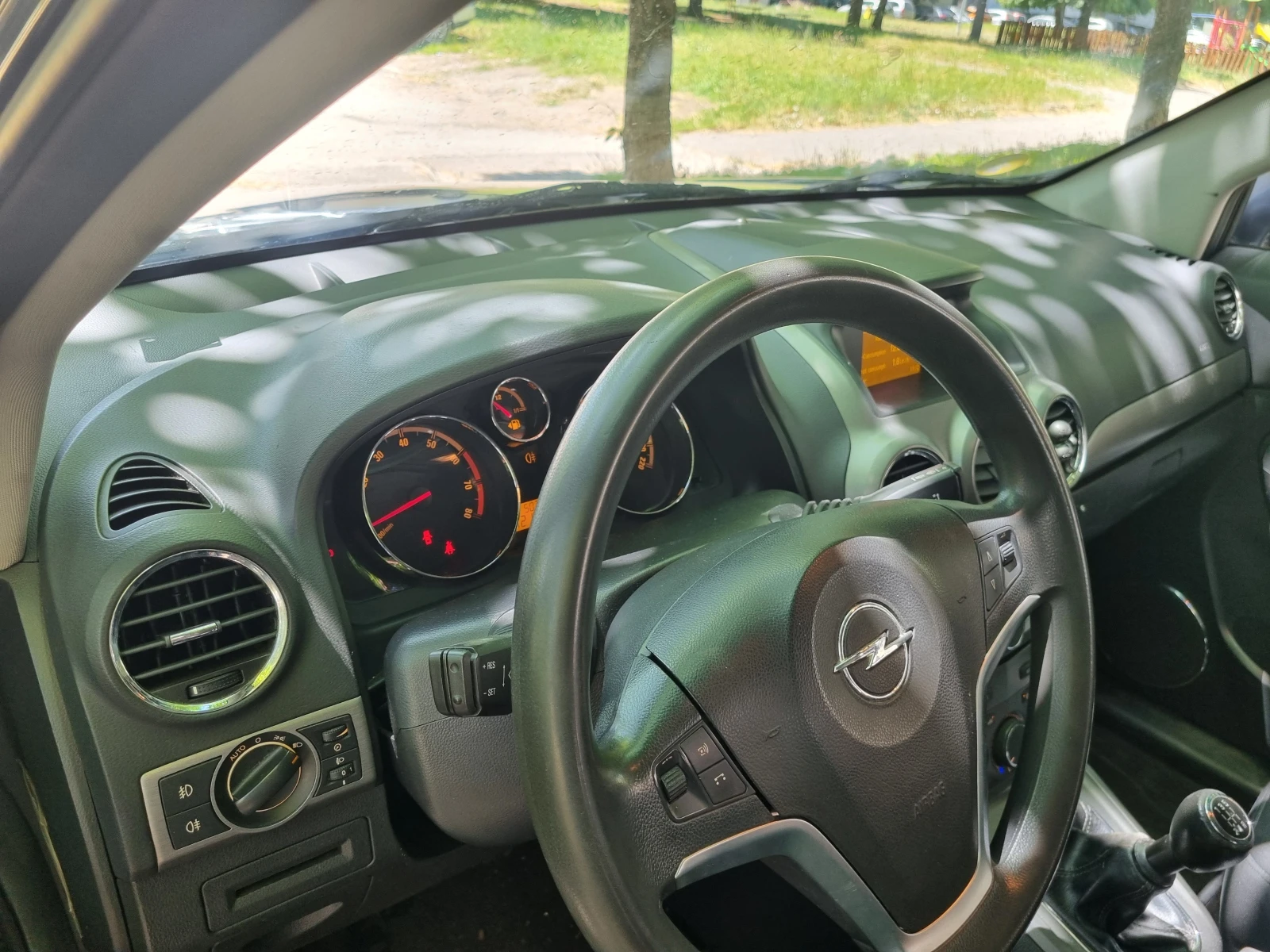 Opel Antara 2.4 бензин 4X4 LPG, снимка 6 - Автомобили и джипове - 54740264