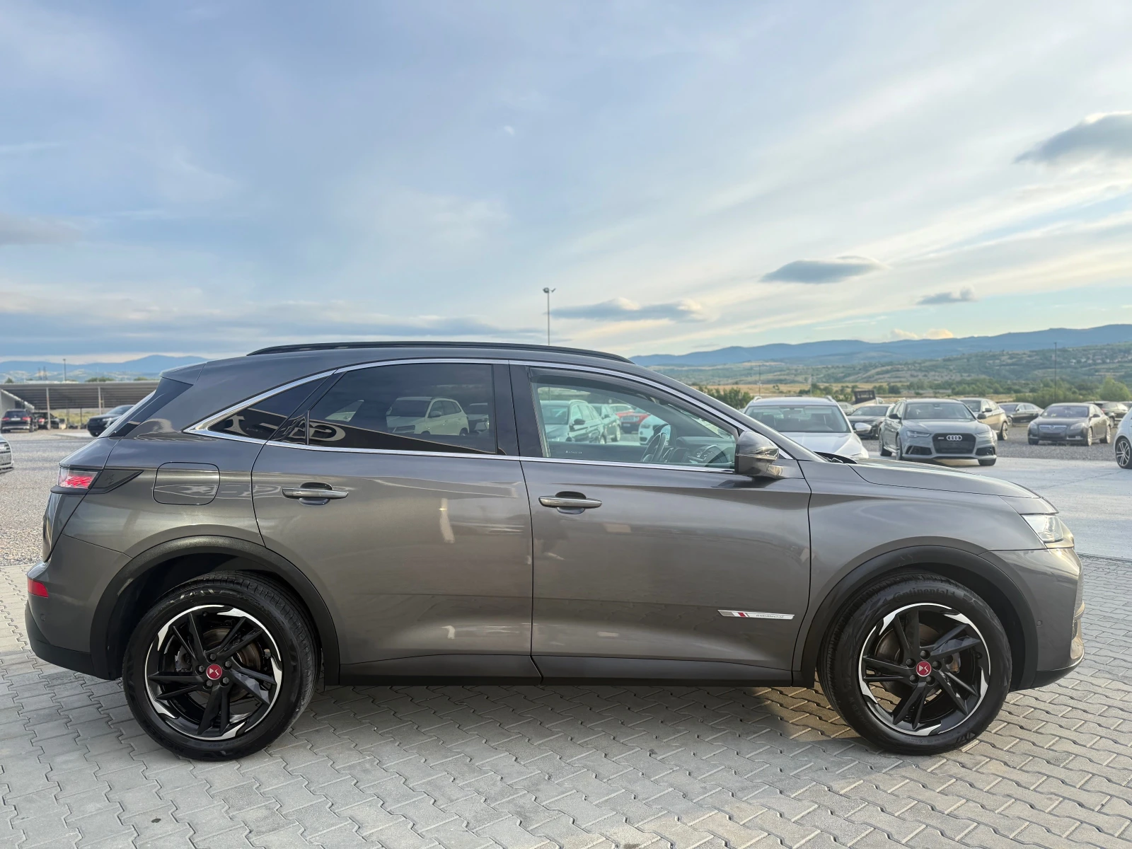 Citroen DS 7 Crossback 1.5hdi, снимка 4 - Автомобили и джипове - 54941016