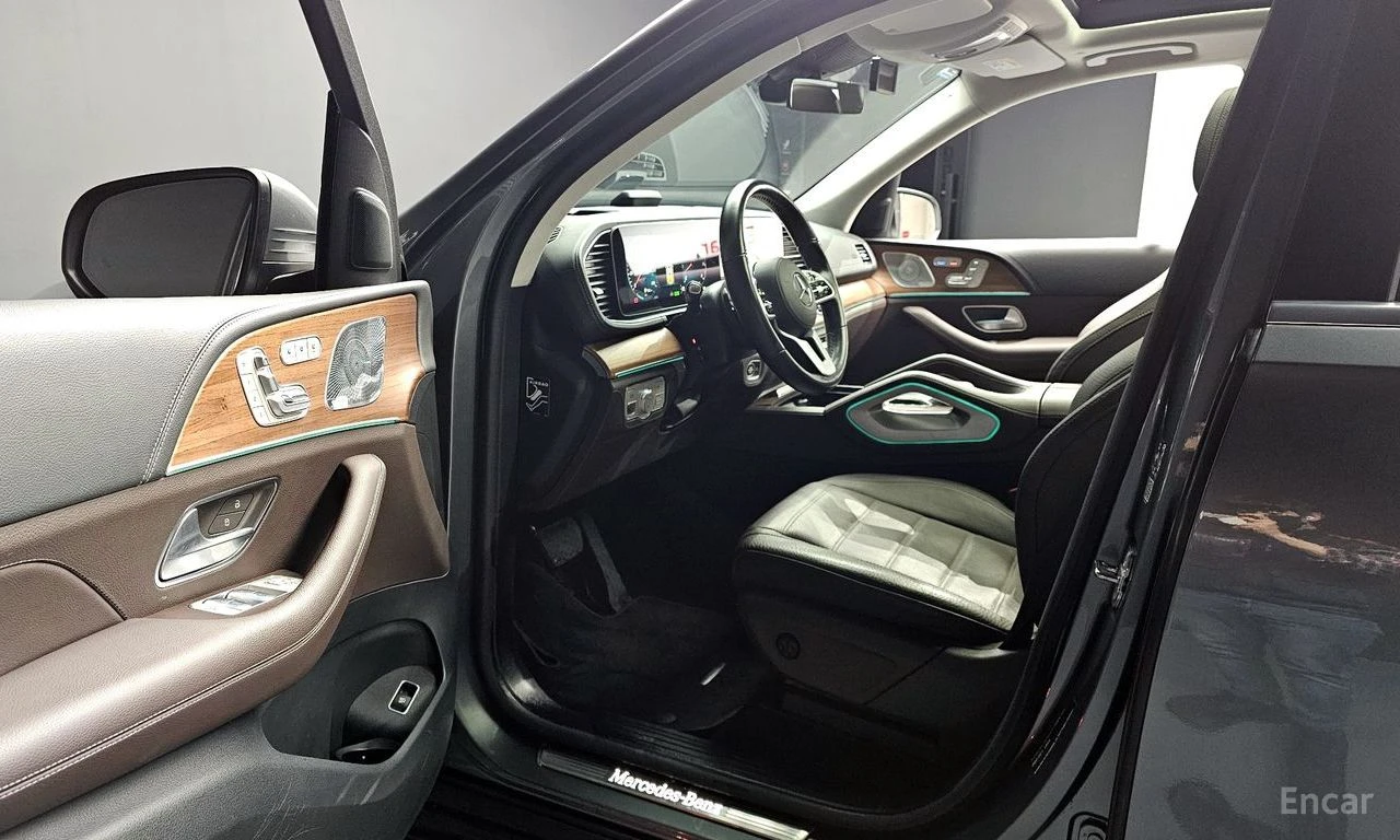 Mercedes-Benz GLE 450 AMG ДИСТРОНИК * ОБДУХВАНЕ * HEAD-UP * BURMESTER, снимка 14 - Автомобили и джипове - 55155165