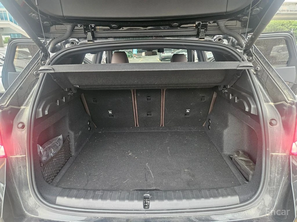 BMW X1 20i* M* SPORT* XDRIVE* HARMON* KARDON* ДИСТРОНИК* , снимка 16 - Автомобили и джипове - 55848737