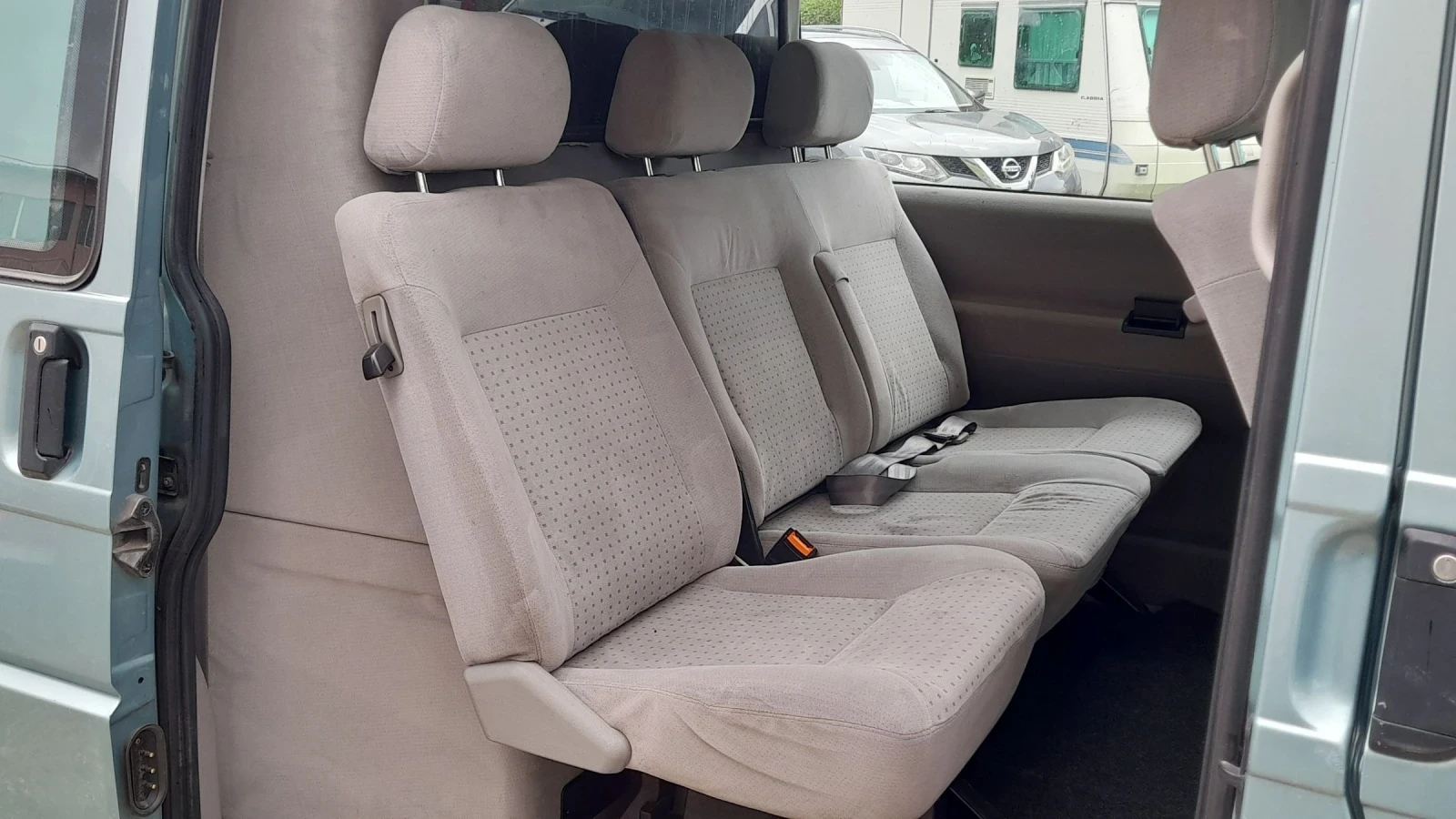 VW Transporter 2.5TDI 151kc Klima 4+ 1m , снимка 14 - Бусове и автобуси - 54498960