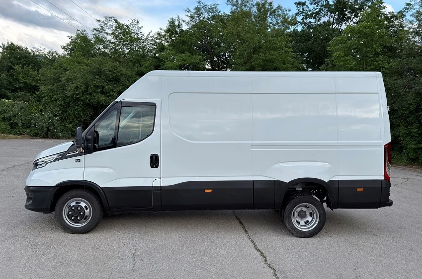 Iveco 35c18 3.0* Hi-MATIC* LED* КЛИМА* СР.БАЗА* до 3.5т , снимка 3 - Бусове и автобуси - 54783813