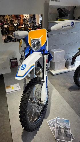 Обява за продажба на Husqvarna TE 300 Heritage 2025 0ч. Фабрично нов ~22 122 лв. - изображение 2