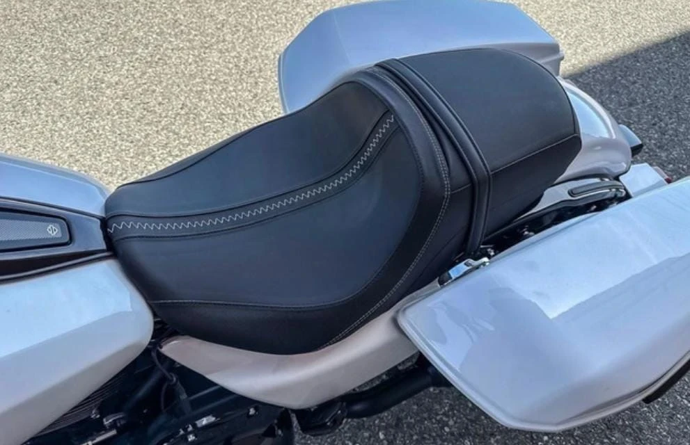 Harley-Davidson CVO CVO Road Glide 121 FLTRXSE - изображение 6