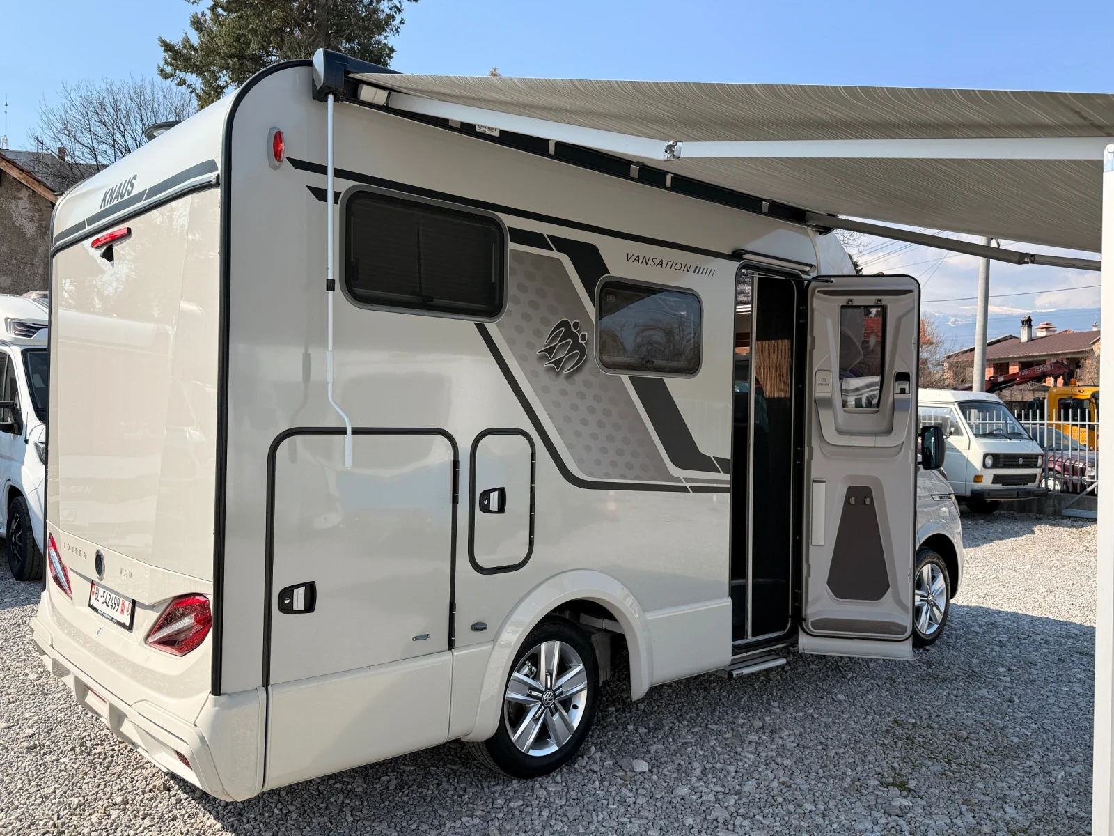 Кемпер Knaus T6.1 Bulli Tourer Vansation 500MQ, снимка 5 - Каравани и кемпери - 53978188