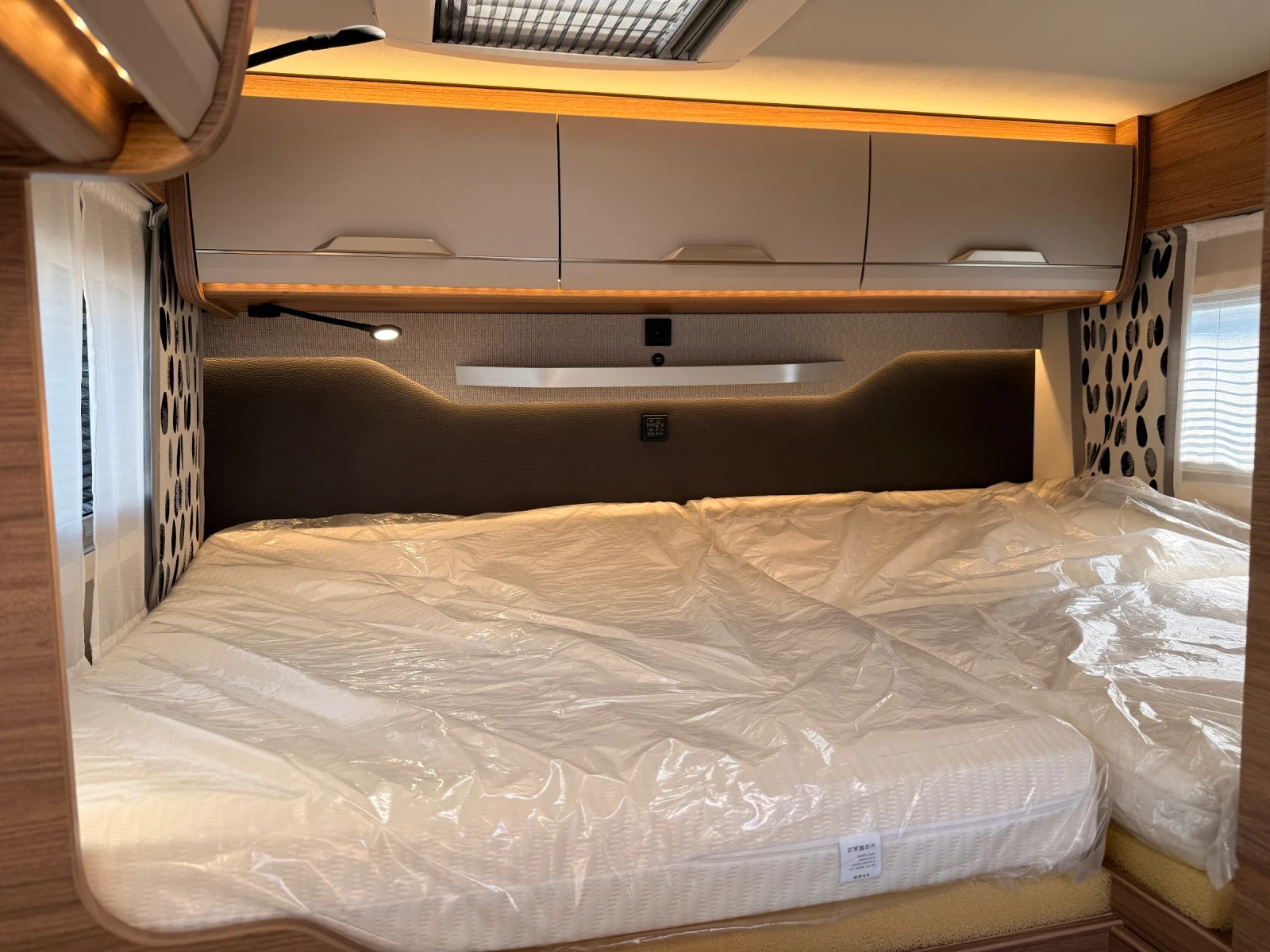 Кемпер Knaus T6.1 Bulli Tourer Vansation 500MQ, снимка 13 - Каравани и кемпери - 53978188