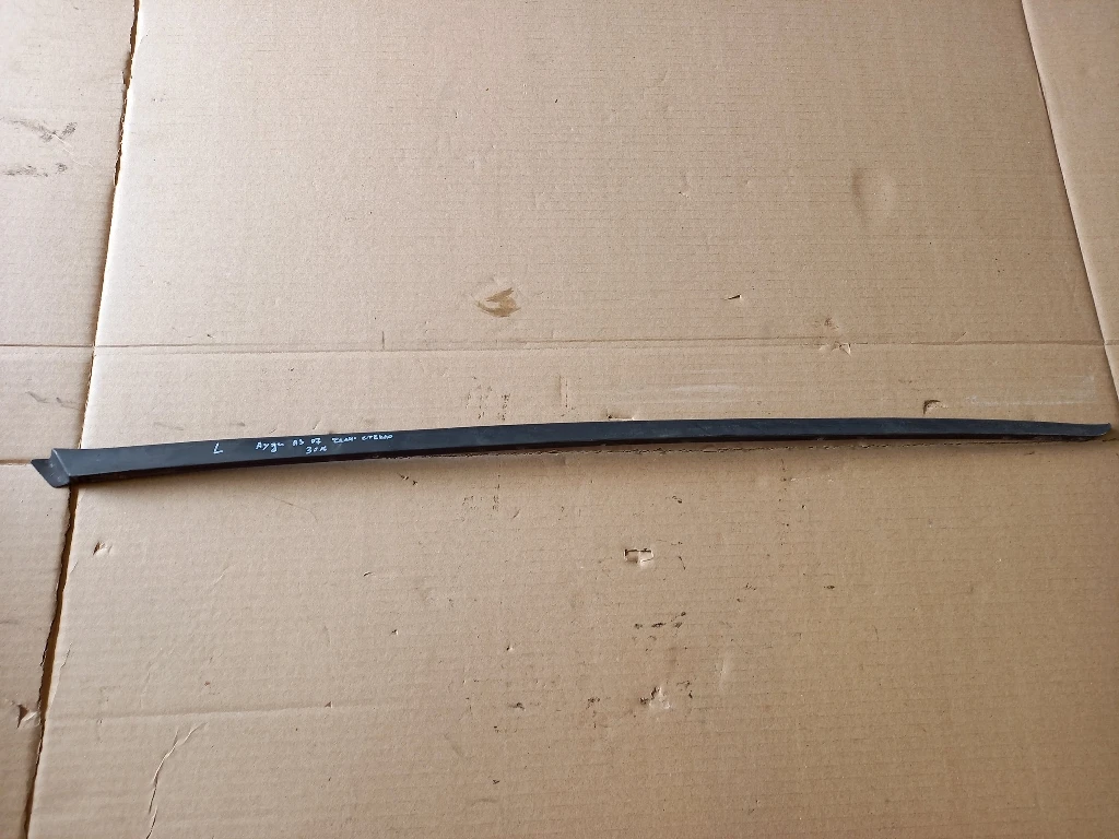 Лайсна челно стъкло лява Ауди А3 2.0тди куатро 2врати 