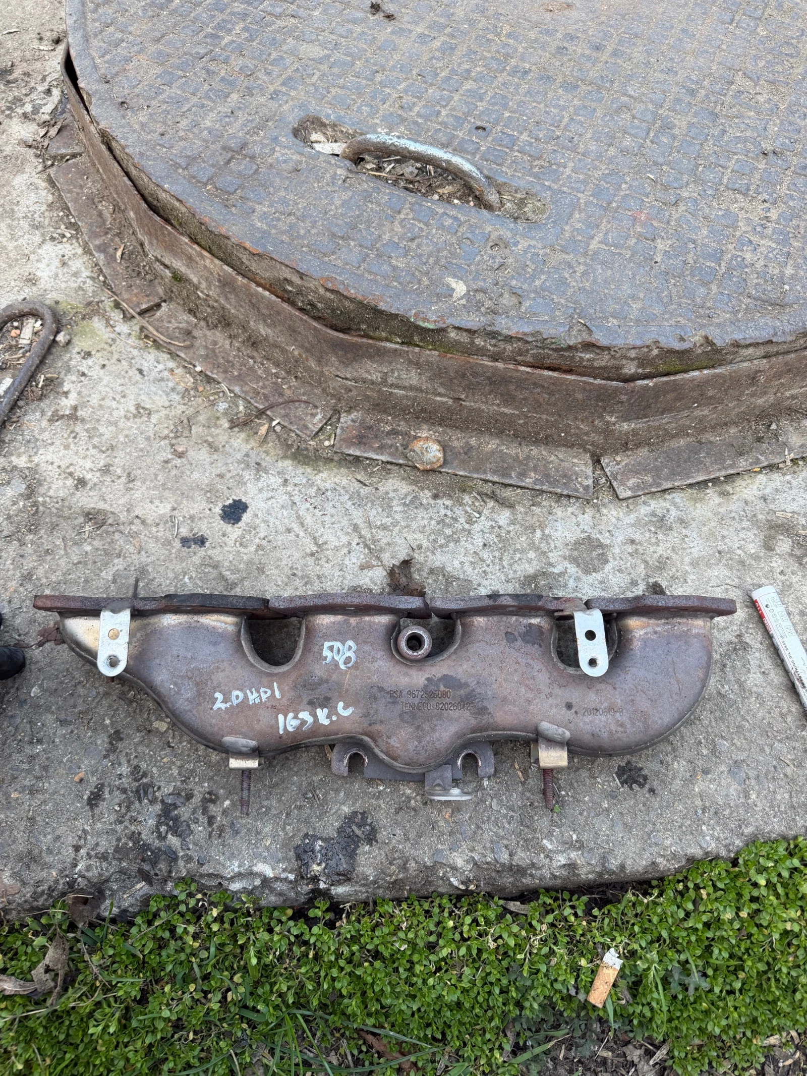 Peogeot 508 Citroen C5 DS5 изпускателни колектори 9672525080 , снимка 5 - Части - 53728266