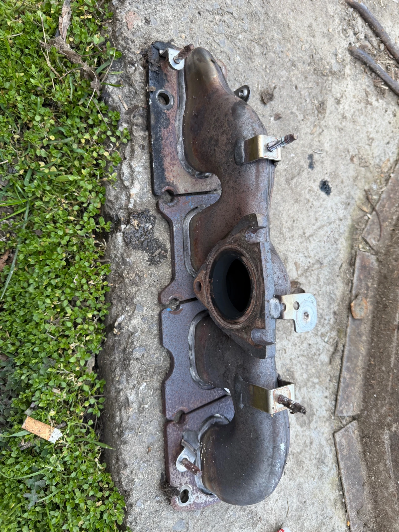 Peogeot 508 Citroen C5 DS5 изпускателни колектори 9672525080 , снимка 3 - Части - 53728266