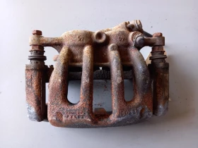 Спирачен апарат преден ляв Пежо 607 2.7хди 