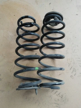 пружини задни Форд Фиеста 1.25Б (комплект)
