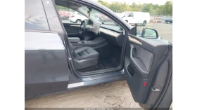 Tesla Model Y Long range 4x4, снимка 12