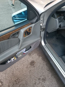 Mercedes-Benz E 300, снимка 4