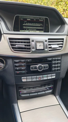 Mercedes-Benz E 220, снимка 12