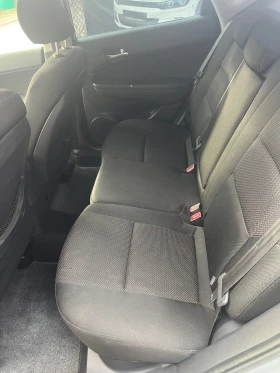 Hyundai I30 1.6i - 126к.с - SWISS - 6700 лв. / 3425.66 € - 68787343 9