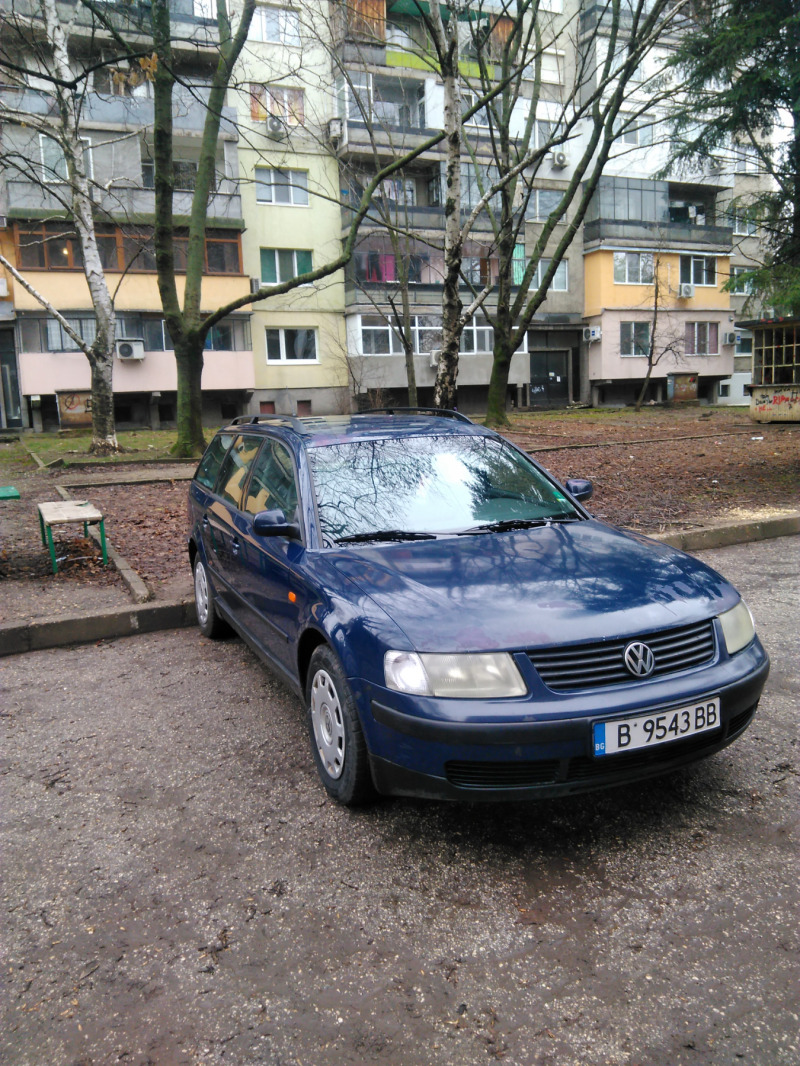 VW Passat, снимка 3 - Автомобили и джипове - 46118765