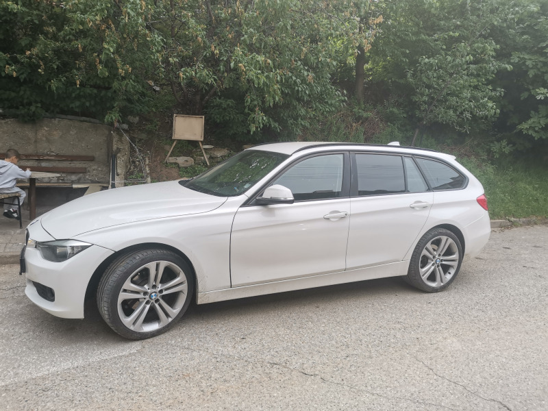 BMW 320 Перфектно състояние, снимка 4 - Автомобили и джипове - 44843407