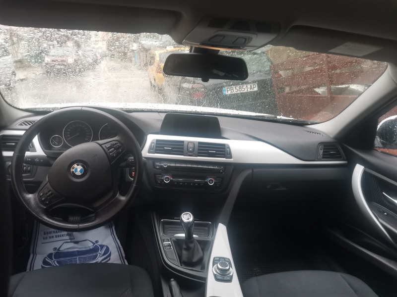 BMW 320 Перфектно състояние, снимка 2 - Автомобили и джипове - 44843407