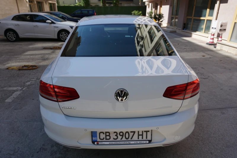 VW Passat 2.0 TDI БГ LED, снимка 6 - Автомобили и джипове - 47008488