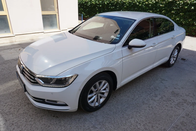 VW Passat 2.0 TDI БГ LED, снимка 3 - Автомобили и джипове - 47008488