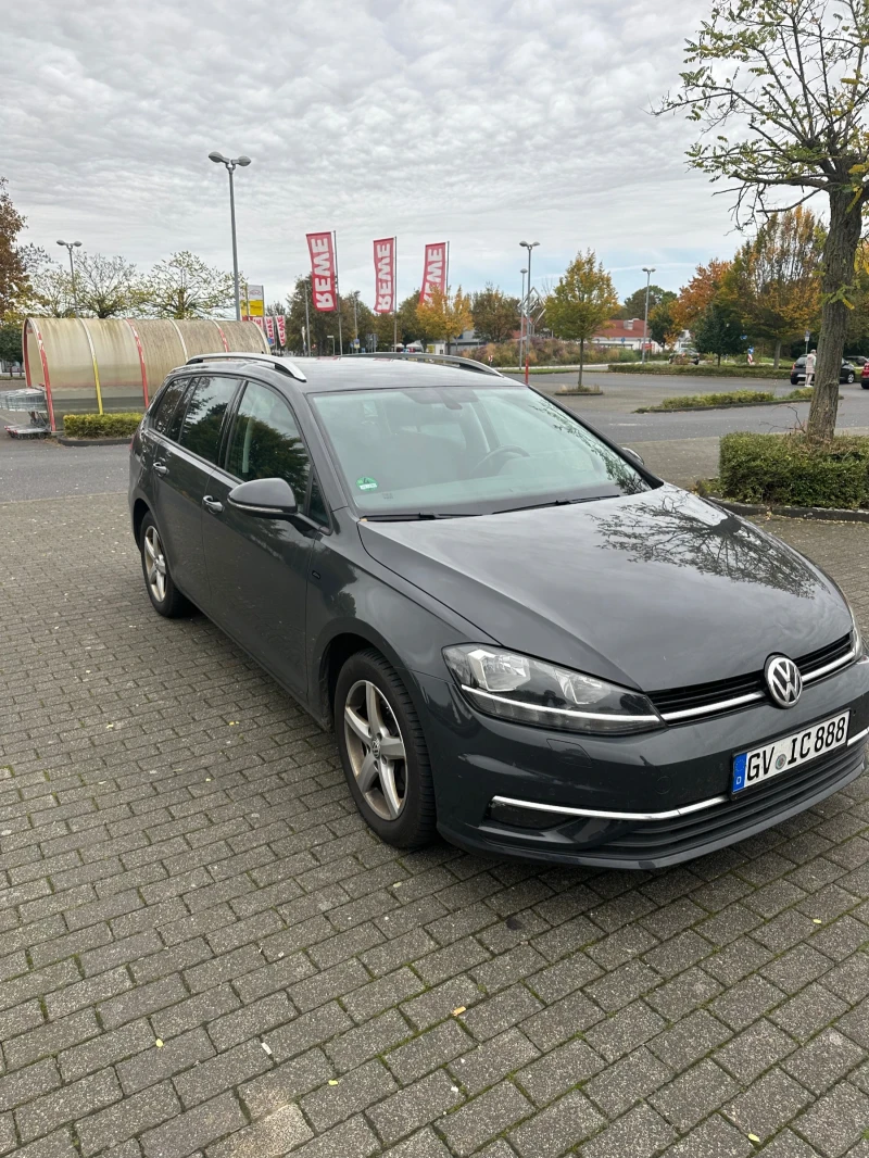 VW Golf Комби, снимка 1 - Автомобили и джипове - 47655288