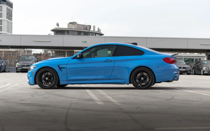 BMW M4 LCI, РЕГИСТРИРАНА, снимка 4 - Автомобили и джипове - 48972331