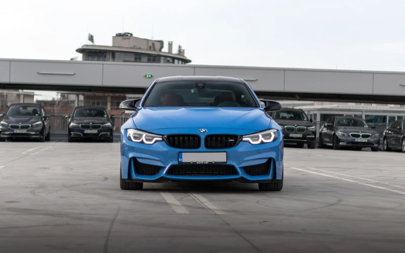 BMW M4 LCI, РЕГИСТРИРАНА, снимка 2 - Автомобили и джипове - 48972331