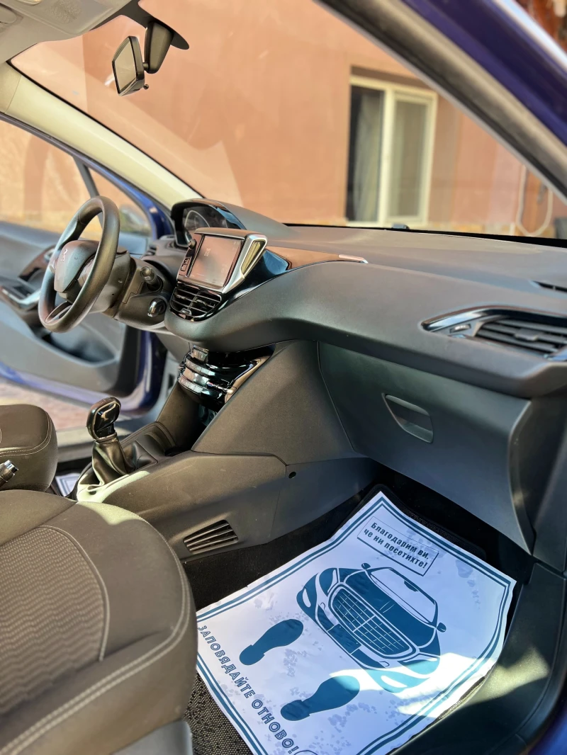 Peugeot 208 1.6Blue-HDI* NAVI* LED* , снимка 12 - Автомобили и джипове - 48949619