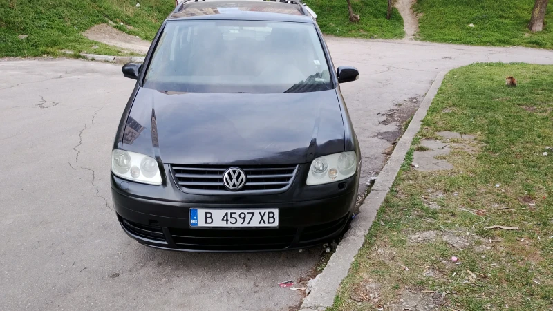 VW Touran, снимка 1 - Автомобили и джипове - 49484108