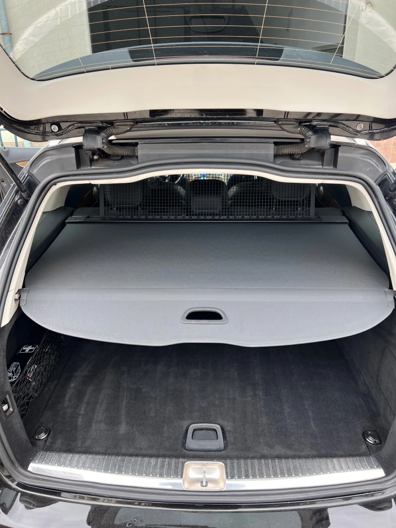 Mercedes-Benz C 220 CDI-AMG-DISTRONIC-BLIND-SPOT-LANE-ASSIST, снимка 9 - Автомобили и джипове - 52040655