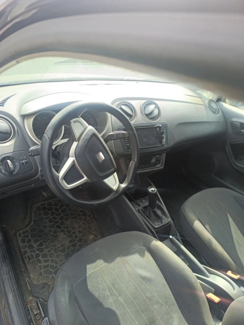 Seat Ibiza 1, 2 i, снимка 2 - Автомобили и джипове - 52058933