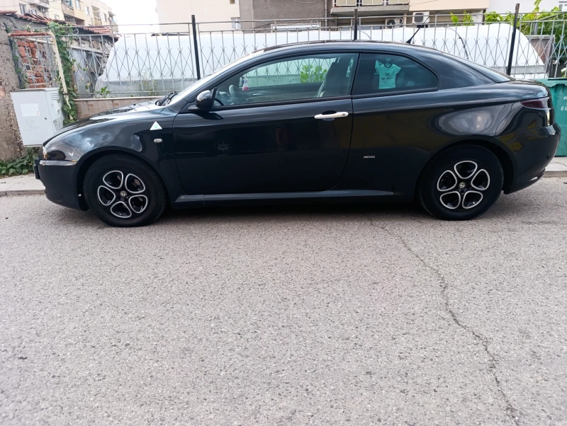 Alfa Romeo Gt, снимка 2 - Автомобили и джипове - 52544562