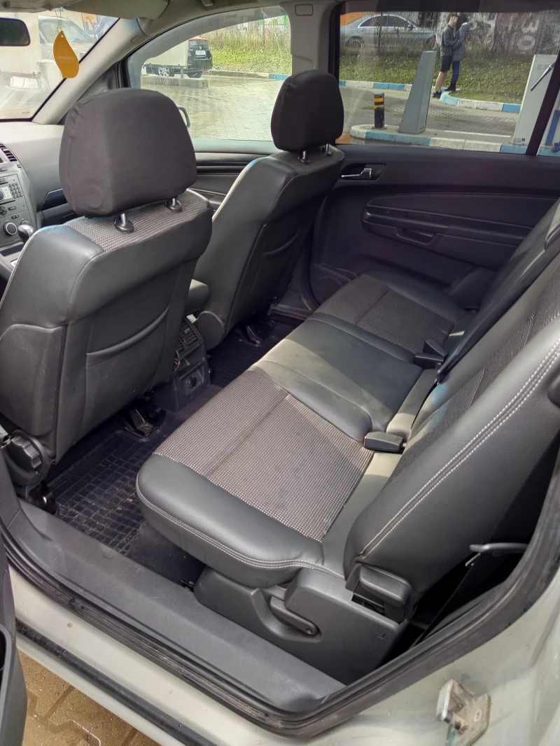 Opel Zafira, снимка 5 - Автомобили и джипове - 52420779