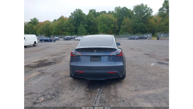 Tesla Model Y Long range 4x4, снимка 4 - Автомобили и джипове - 52452121