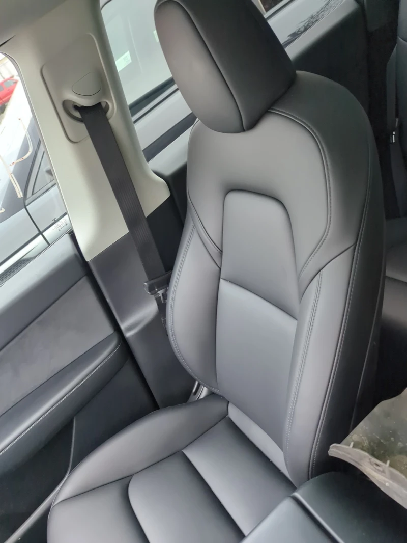 Tesla Model Y Long range 4x4, снимка 10 - Автомобили и джипове - 52452121