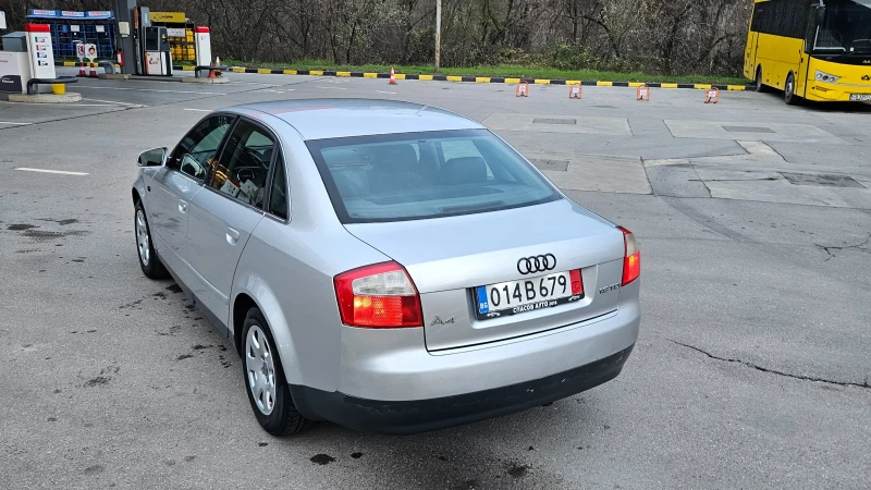 Audi A4 1.9 TDI  NAVIG/KLIMATRON/6skorost, снимка 5 - Автомобили и джипове - 52614609